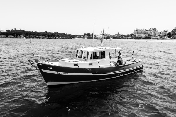 Photo du bateau SEA BAR pour vos excursions en mer en baie de Saint-Malo